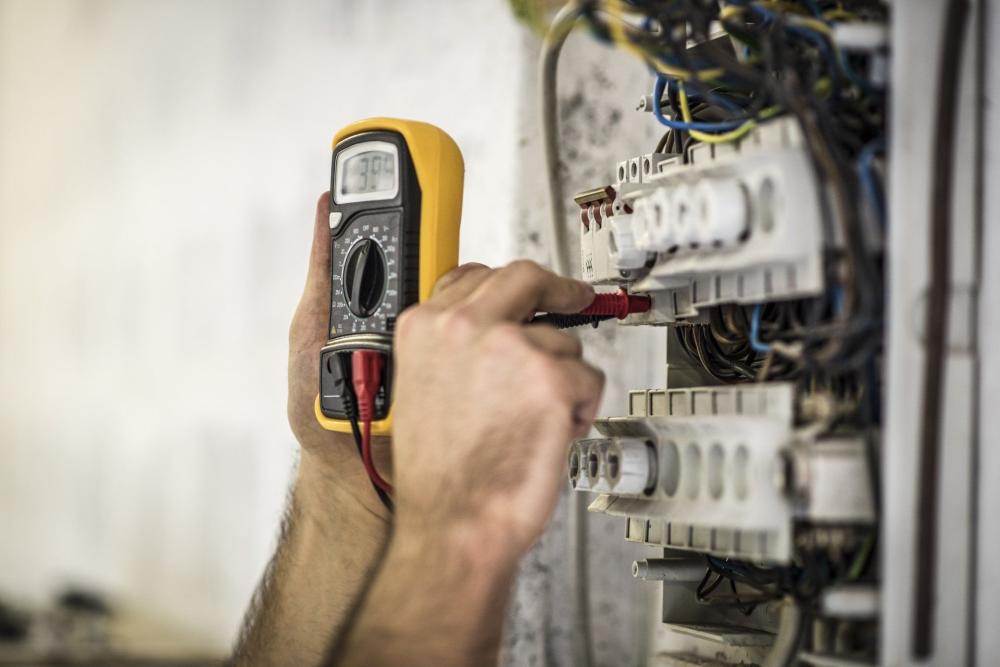 Tavaux d'électricité